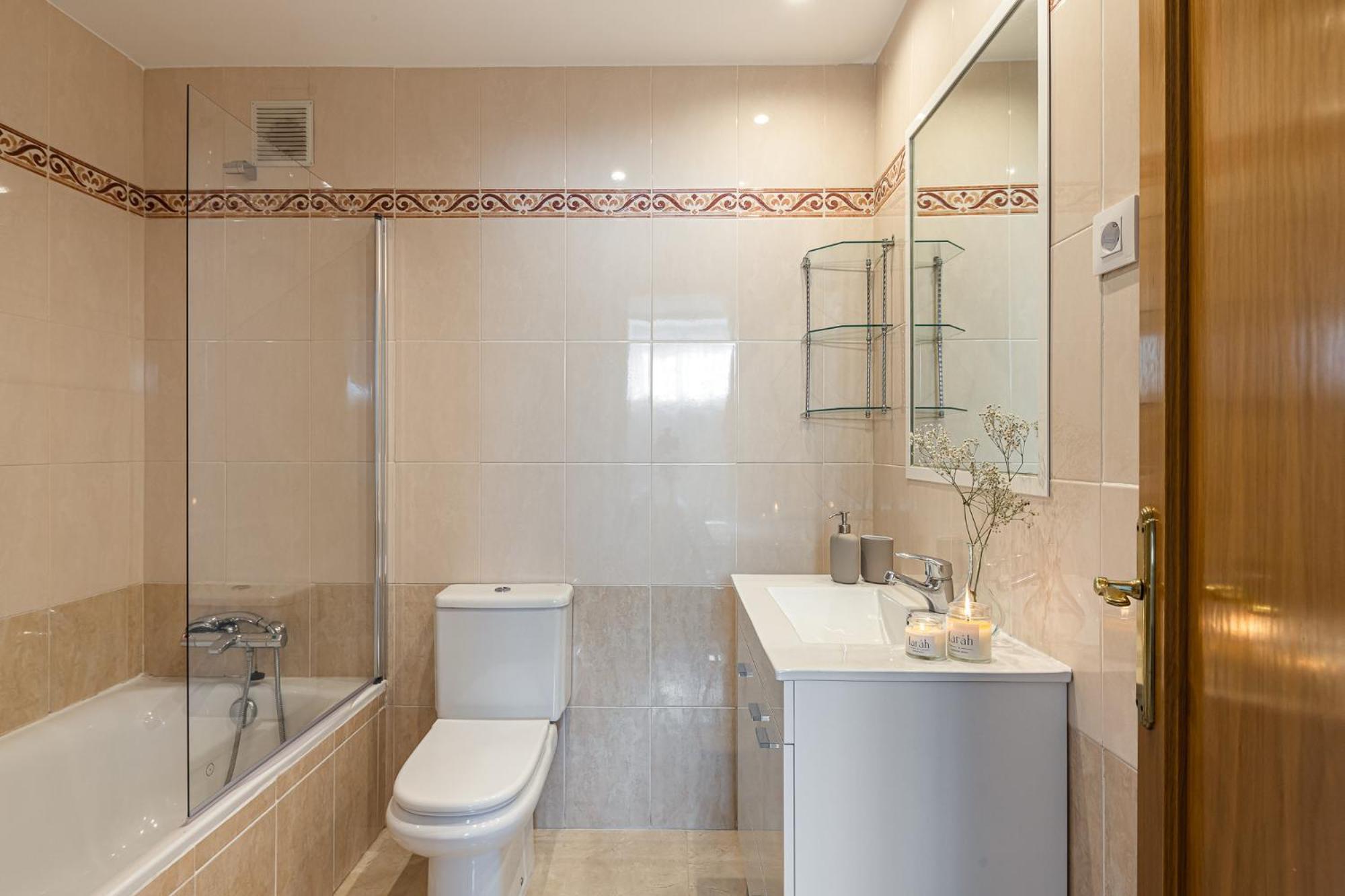 Apartamento Waou Gran Via Attic - Corta Duracion Madrid Exterior foto
